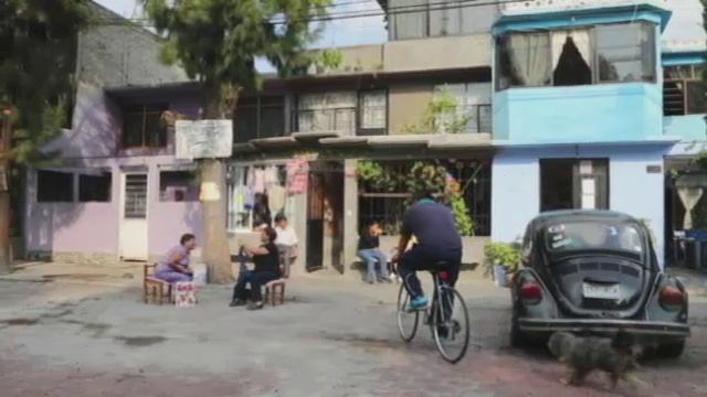 Oxford Navigate (B1+) Unit 8 Happiness in Mexico смотреть онлайн