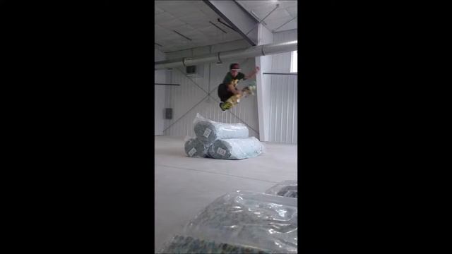 WAREHOUSE FULL PART COMING SOON смотреть онлайн