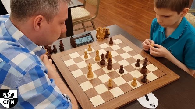 IM O. Ivanov (2348) vs FM L. Zverev (2274). Chess Fight Night. CFN. Blitz смотреть онлайн