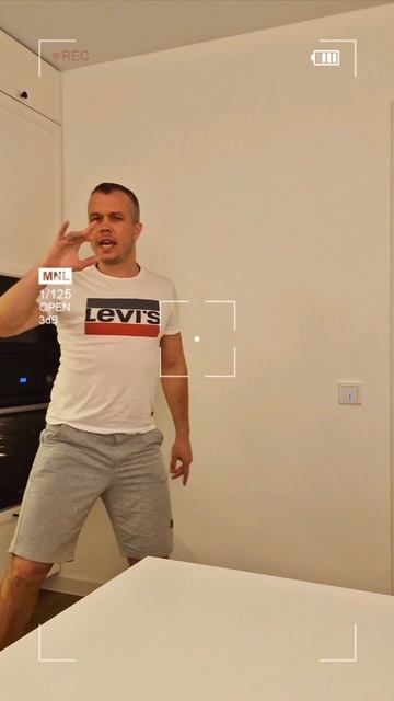 1000064415.mp4 смотреть онлайн