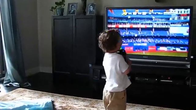 sebastian calls a Jose Bautista homerun from the CRACK OF THE BAT! смотреть онлайн