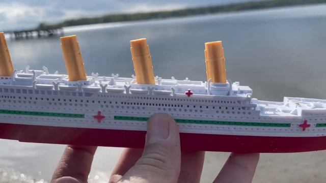 HMHS Britannic Model Ship at the Lake ( Sink or Float? ) смотреть онлайн