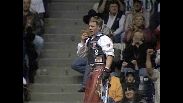 Chris Shivers vs Red Wolf - 99 PBR Columbus, OH (93.5 pts) смотреть онлайн