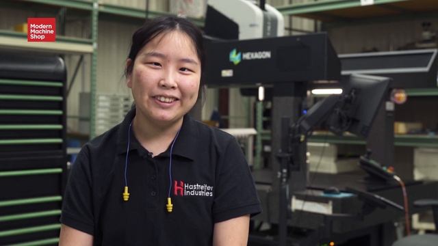 VR Headset Gives Legally Blind CNC Machine Shop Employee 20/20 Vision смотреть онлайн
