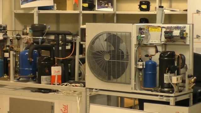 Эксклюзивный репортаж РефПортала: "Один день из жизни "Данфосс" смотреть онлайн