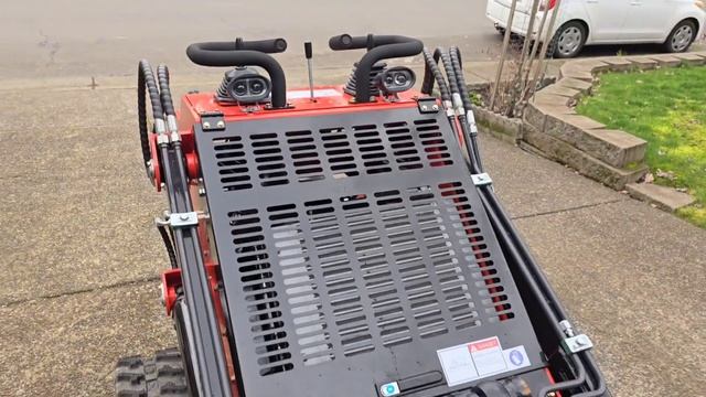 AGT LRT 23 mini skid steer overview