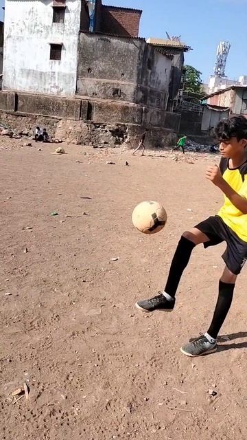 Football ⚽ Juggling 🔥 #football #soccer #shorts смотреть онлайн