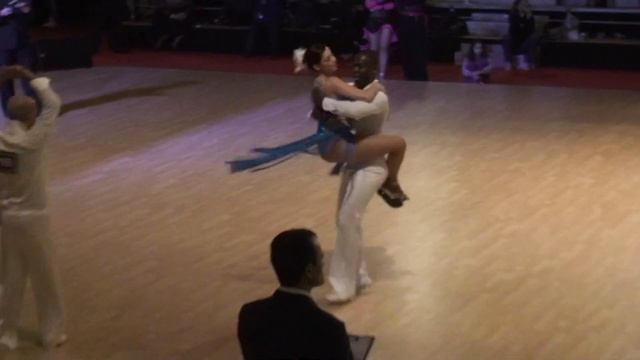 Richard la salsa ''Campionato del mondo 2011. Firenze, Italia'' Bachata finale смотреть онлайн