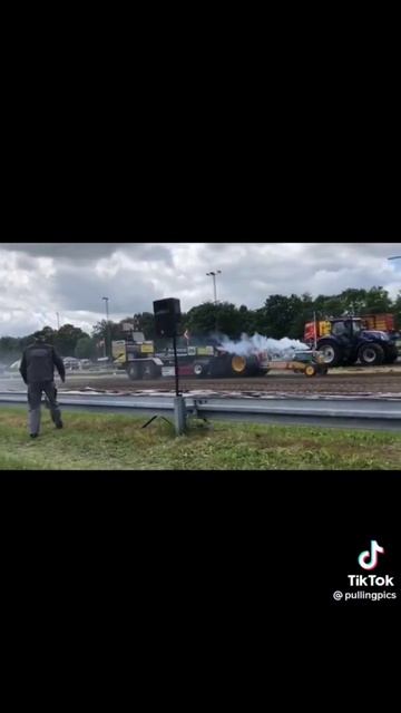 Dingo Crash Brande 2021 #Tractorpulling #Motorsport #Tuning #Methanol смотреть онлайн