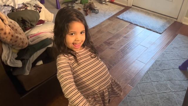 Had to tape her BELLY BUTTON closed?! She gets a package.. смотреть онлайн