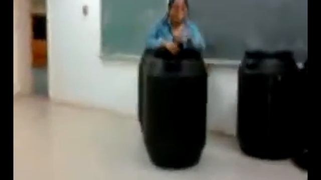 Rapunzel Coming Out of a Barrel смотреть онлайн