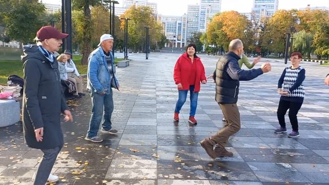 Харьков, танцы в Осени, "Червона рута!"💘 смотреть онлайн
