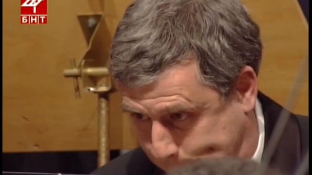 Rodrigo - Concierto de Aranjuez for Guitar and Orchestra: 2. Adagio Pedro Navaro смотреть онлайн