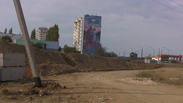 Ещё один туннель-водопропускная труба под ж-д подходом ВС.Автоподход Керчь. смотреть онлайн