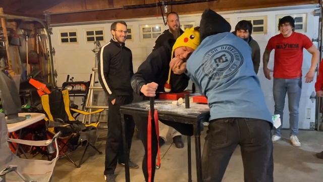 Armwrestling - King of the Table - MILWAUKEE MAYHEM смотреть онлайн