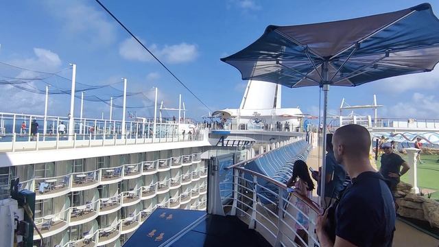Zip lining on Royal Caribbean | TravelGod727 смотреть онлайн