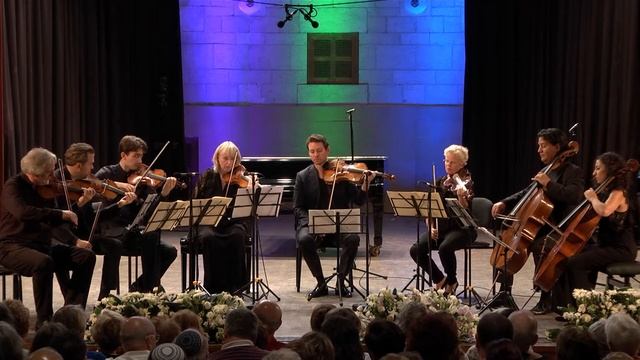 Felix Mendelssohn - Octet for Strings in E flat major, op. 20 смотреть онлайн