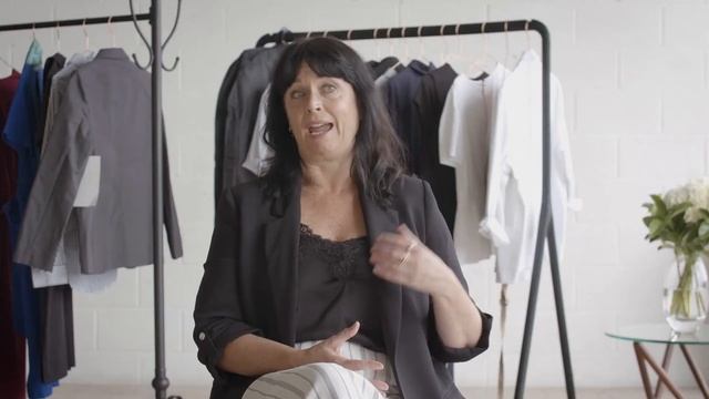 The Uniform Stylist -Custom Design - HR смотреть онлайн