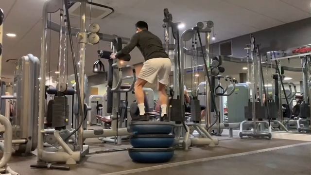 Balancing on three Bosu balls - balance & core training - James Tang Fitness смотреть онлайн