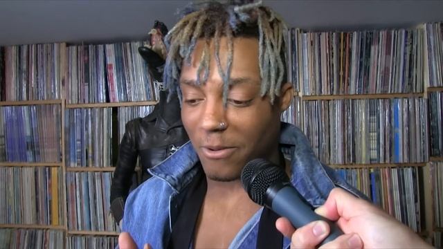 Nardwuar vs. Juice WRLD смотреть онлайн