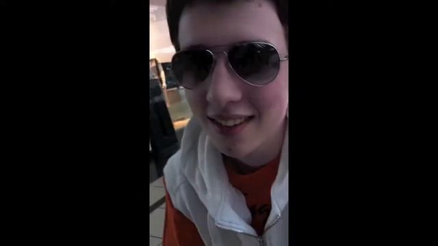 Собака на скейте смотреть онлайн