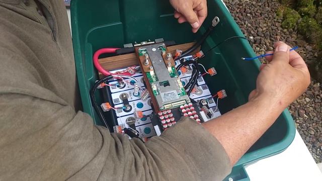DIY LiFePo4 48V battery - full build - EVE 105Ah cells смотреть онлайн