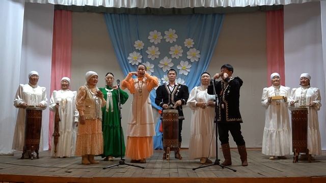 Майскай нэһилиэгэ. «Дорҕоон» фольклорнай бөлөх. Сал. Мария Черкашина. смотреть онлайн