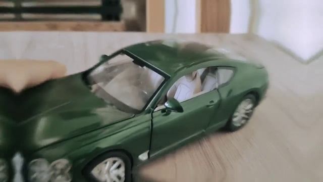 BENTLEY CONTINENTAL SPORTS DIECAST