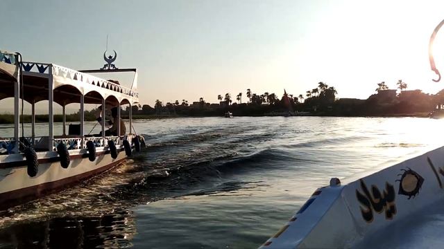 Луксор (Египет) / Колоссы Мемнона / Банановый остров/ Река Нил смотреть онлайн