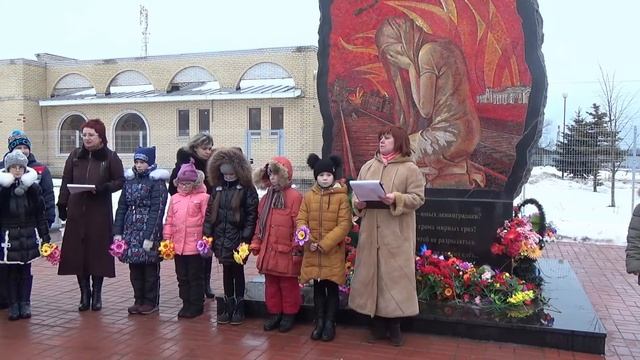 Час памяти детям Блокадного Ленинграда. Ж/Д вокзал, г.Тихвин смотреть онлайн