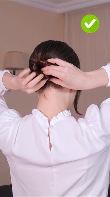 Пучок одной шпилькой 😻 смотреть онлайн