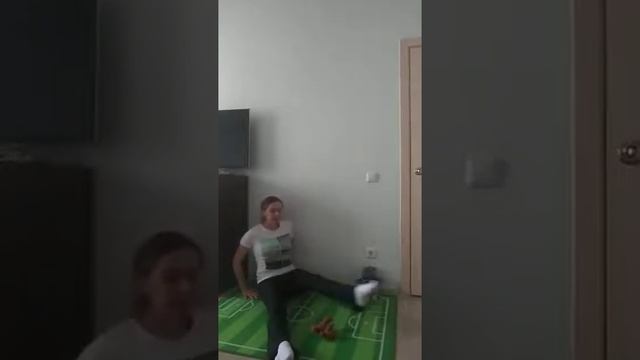 Продолжаем заниматься спортом! 🏃 смотреть онлайн