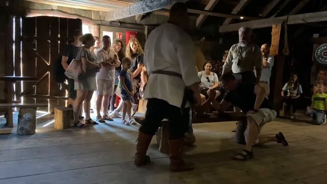Армрестлинг в Варовне:))) смотреть онлайн