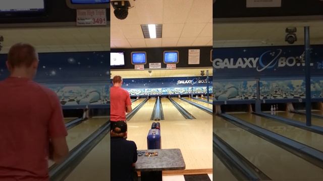 Bowling at galaxy bowl Abbotsford смотреть онлайн