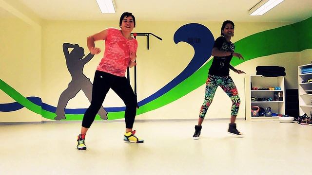 Zumba Fitness - La Demoiselle - Miky Uno ft Willy William - avec Marina et Justine Studio Just'Coac смотреть онлайн