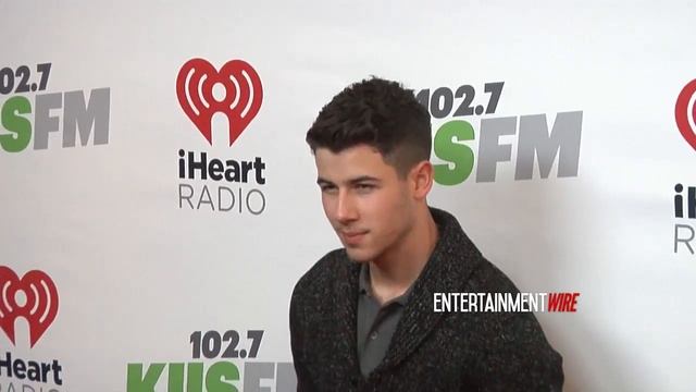 Rita Ora, Nick Jonas arrive at 2014 KIIS FM's Jingle Ball Press Room смотреть онлайн