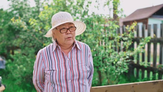 Болугур нэһилиэгэр Россия күнүн бэлиэтиир тэрээһин чэрчитинэн "Аҕа түмсүүтэ" тэрилиннэ смотреть онлайн