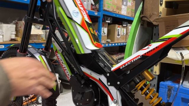 A closer look at the new Mecatecno DragonFly смотреть онлайн