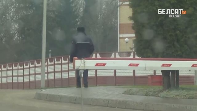 Інвалід змагаецца за дзяўчыну ў вар'ятні   Инвалид борется за девушку в психушке