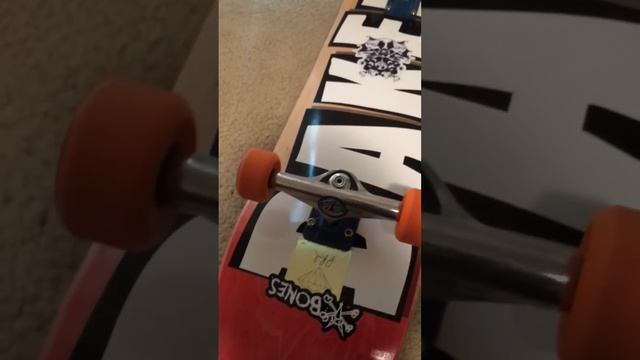New skateboard Baker skateboard, Bones Reds Bearings, Donnelly Formula-Four wheels! смотреть онлайн