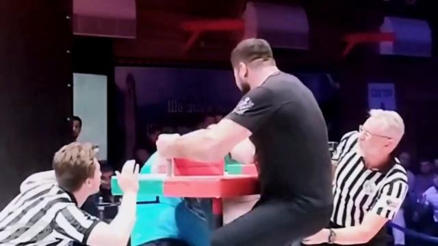 LEVAN SAGİNASHLİVİ VS DENIS CYPLENKOV VS VS ZAUR PAİZELİYEV #armwrestling смотреть онлайн