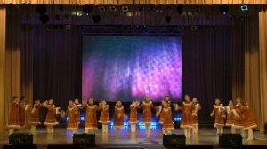 танец народов Севера -в небе над Севером