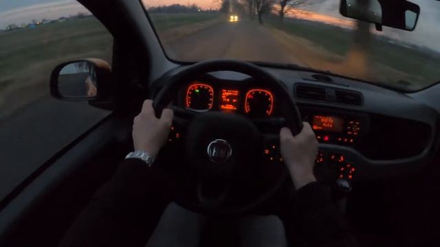 Fiat Panda Night 4K POV Test Drive смотреть онлайн
