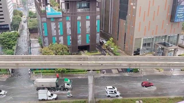 Это утро в Бангкоке на PakKreet.