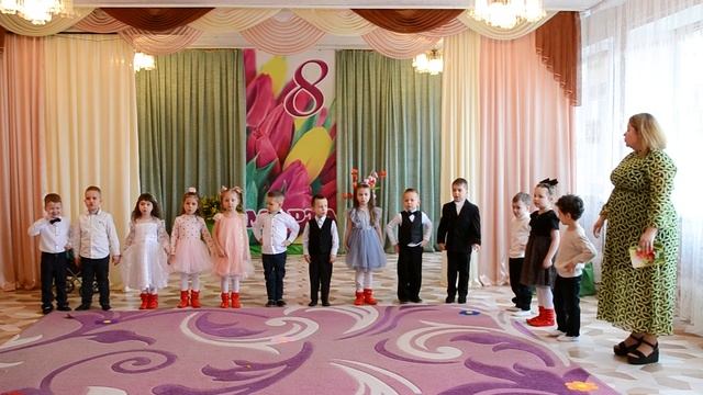 Утренник 8 марта смотреть онлайн