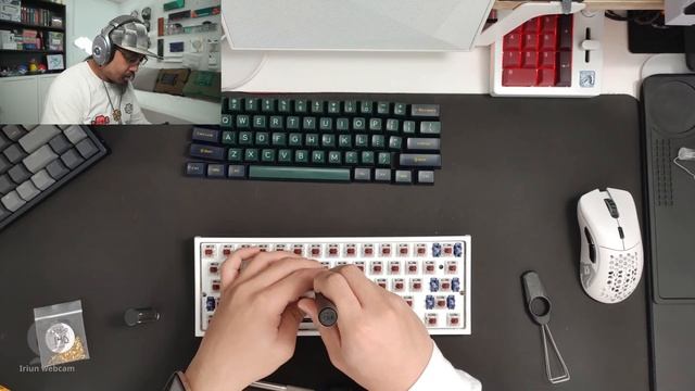 Sacrificing the Ducky ONE 2 mini Hotswap with mill max sockets.0 смотреть онлайн