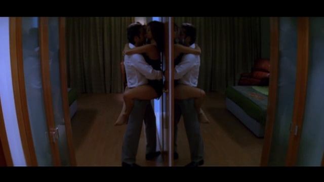 UNCENSORED: Koena Mitra Fardeen Khan Romantic Scene | Ek Khiladi Ek Haseena | Bollywood Movie смотреть онлайн