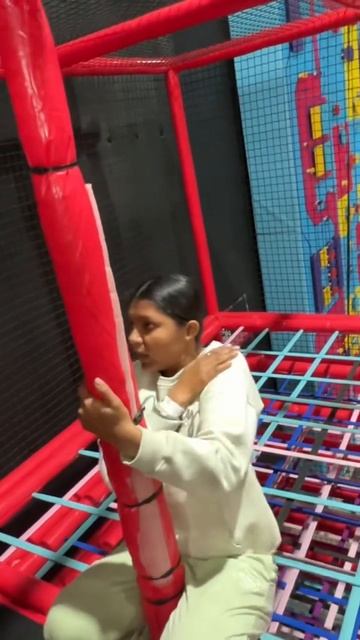 Itna dar Kyo lag raha hai 😬 | Puno Raipur #metalqueenvlogs #puno trampoline and adventure park смотреть онлайн