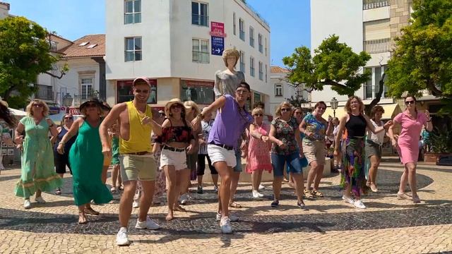 ALL EYES ON ME - Valentina - Zumba® Fitness - Latino Fiesta смотреть онлайн
