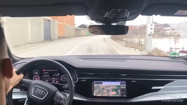 White Audi Q8 - movie clip смотреть онлайн